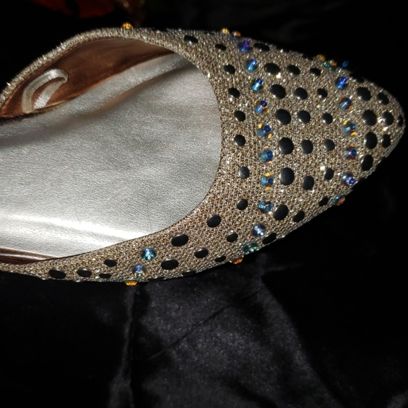 Like new size 7 Nicole glittery crystals flat shoe - Picture 5 of 6